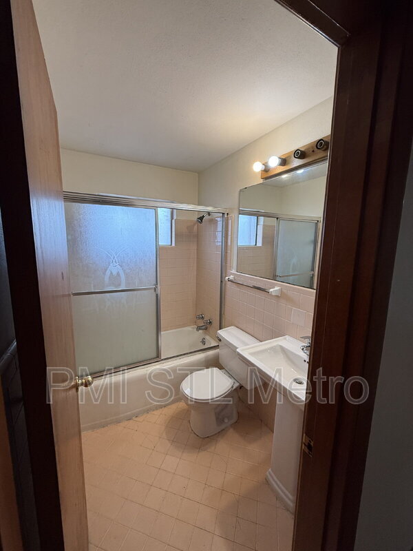 Photo - 4838 S Broadway St Unit C
