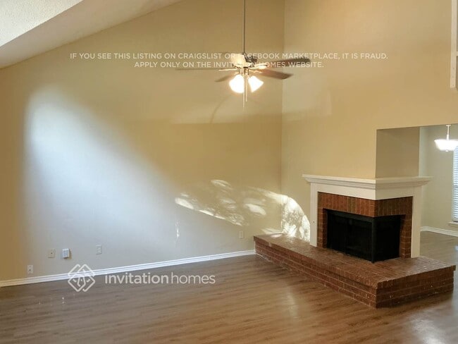 Photo - 4317 Saugus Dr