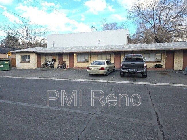 Photo - 140 Victorian Ave Unidad 8