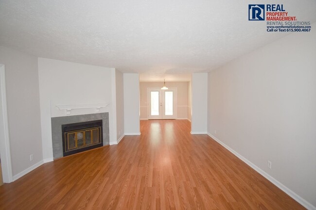 Photo - Spacious 3BR/2.5BA in Murfreesboro!