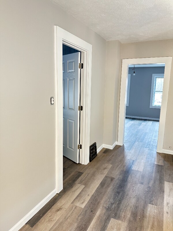 Photo - 1243 E 61st St Unidad Down Rear