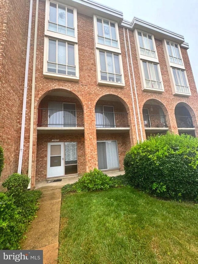 Building Photo - 2625 Wagon Dr Unit 338 Rental