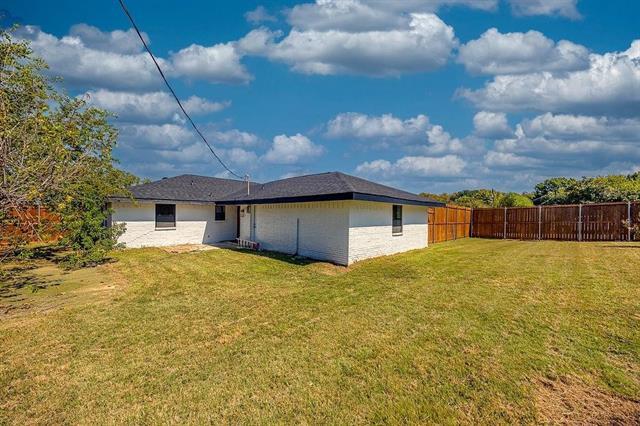 Photo - 310 E 6th St