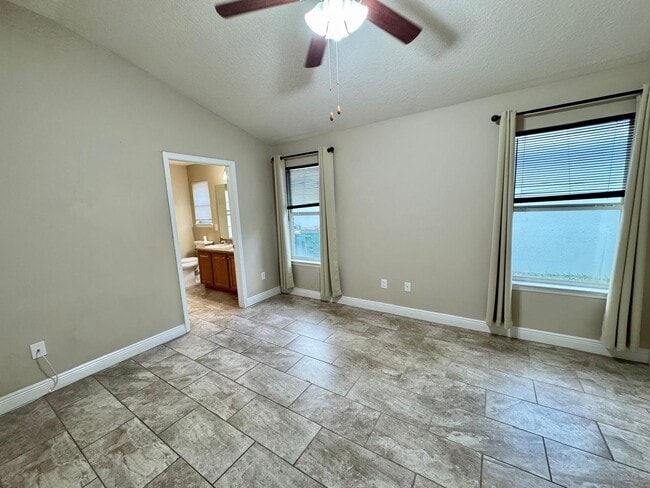 Photo - 6074 Serene Pl