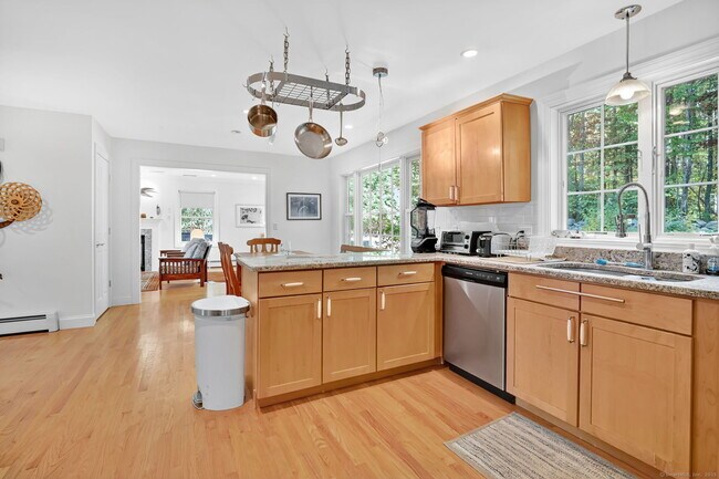 Photo - 49 Hydeville Rd