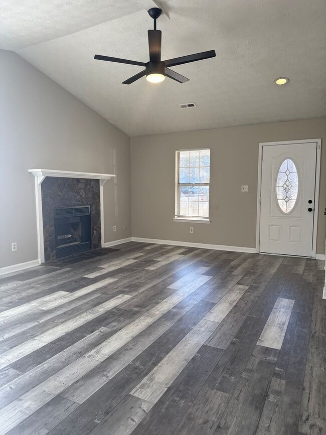 Photo - 105 Fruitwood Trce Unit B