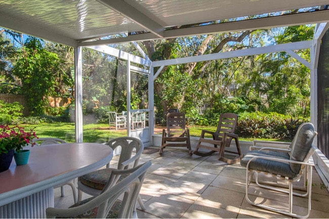 Photo - 9480 Frangipani Dr