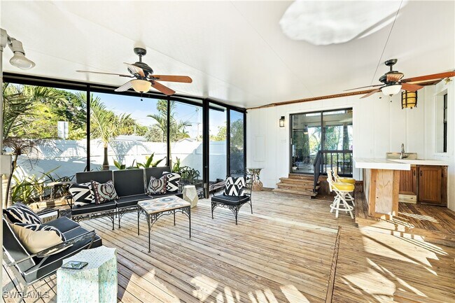 Photo - 2918 Poplar St