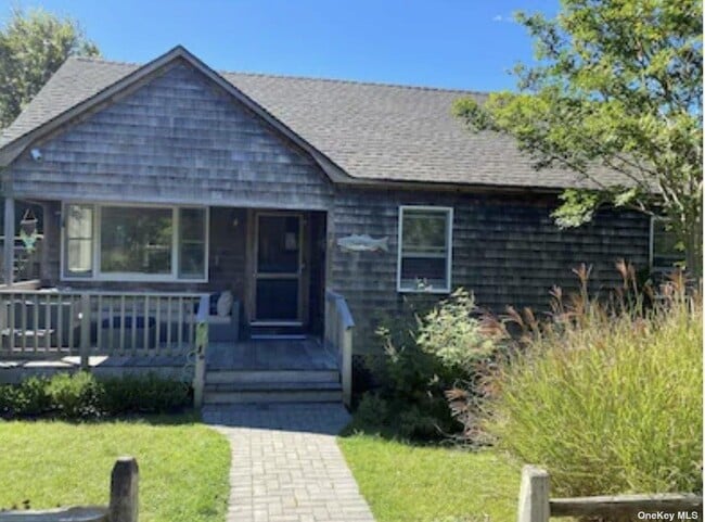 Building Photo - 27 Crescent Ave