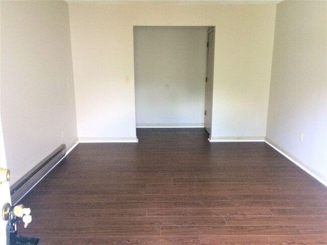 Photo - 2 Bedroom / 1 Bath Apartment Johnson City, TN
