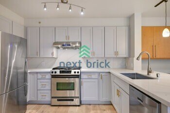 Photo - 124 Bellevue Ave E Unit 206