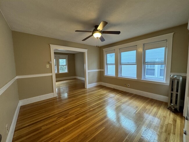 Building Photo - 14 Irvington Rd Unit 1