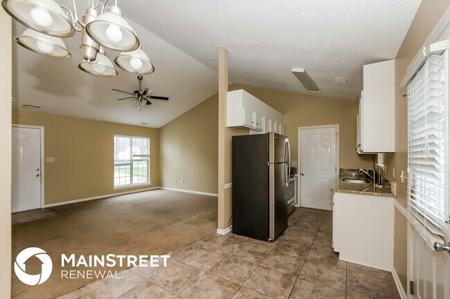 Photo - 2702 Faircroft Way