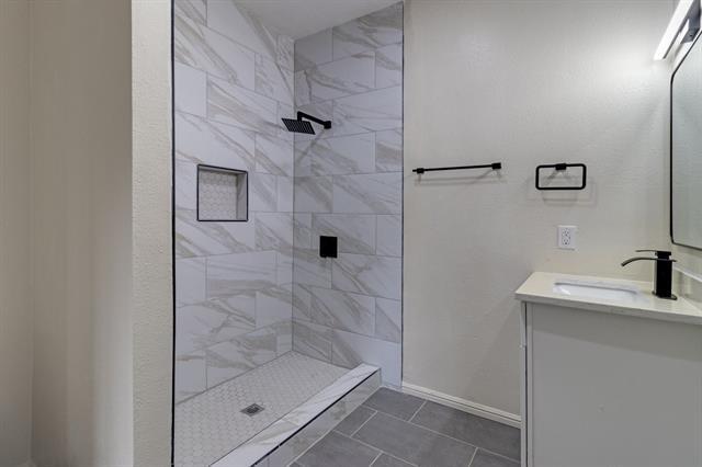 Photo - 3838 Peoria St