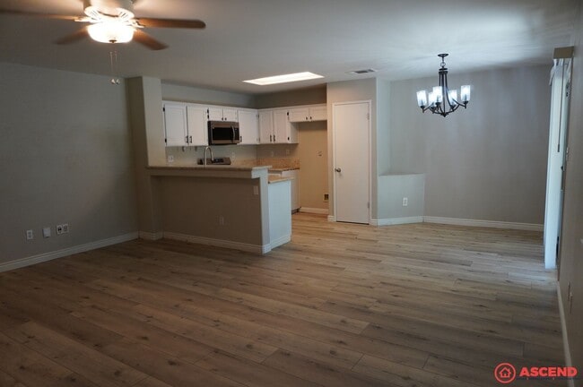 Photo - 10106 Marco Polo Ave
