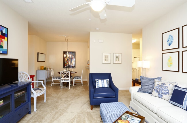 2BR, 2BA - 1125sf PhII- Living Area