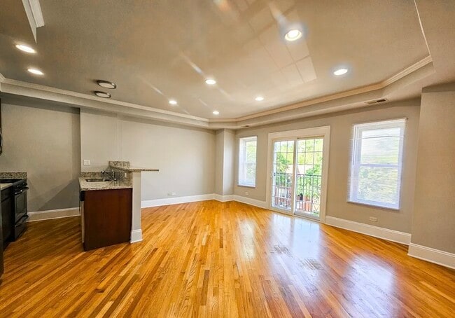 Building Photo - 7257 N Bell Ave Unit 3