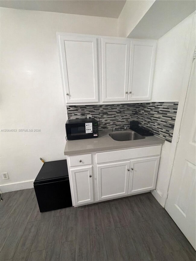 Photo - 1843 Dewey St Unidad 108
