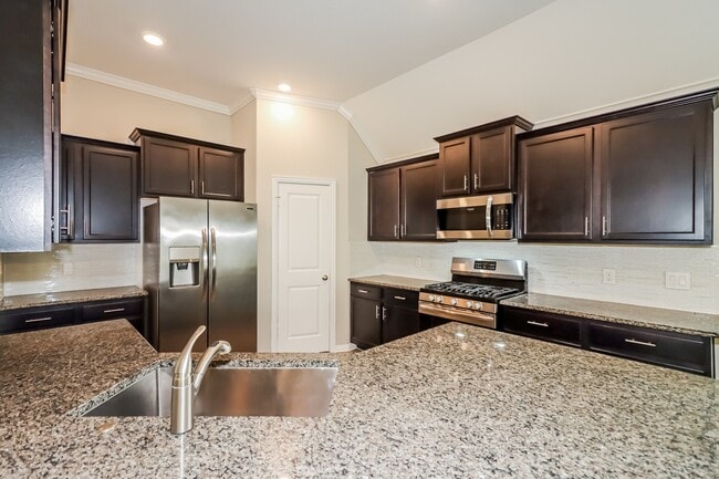 Photo - 1648 Breezewood Dr