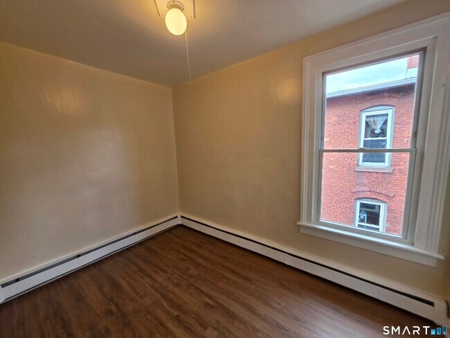 110 Babcock St Unit 3rd flr
