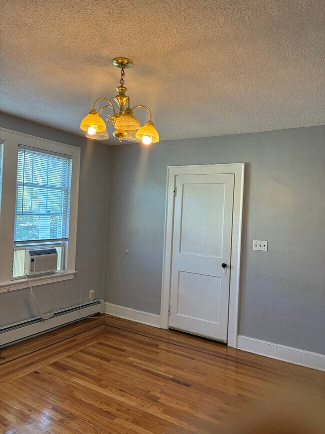 257 Sheffield Ave