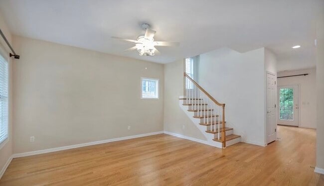 Photo - 148 Burnet St