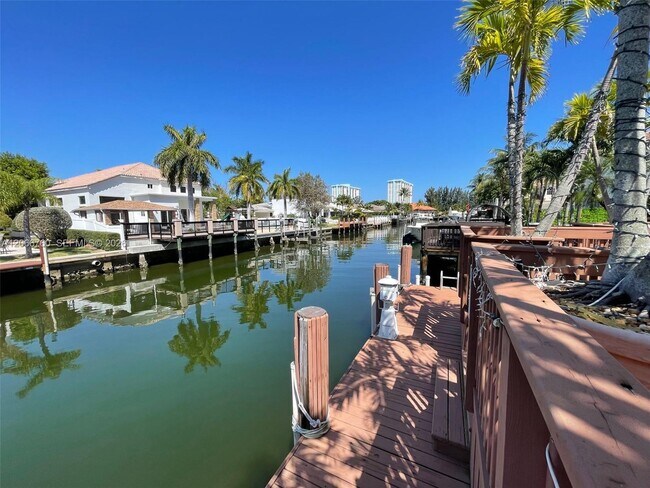 Photo - 891 Captiva Dr
