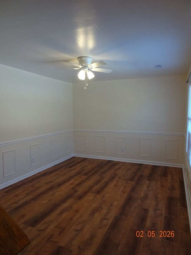 Photo - 3 Bedrooms, 1.5 Bathrooms Townhome in Williamsburg