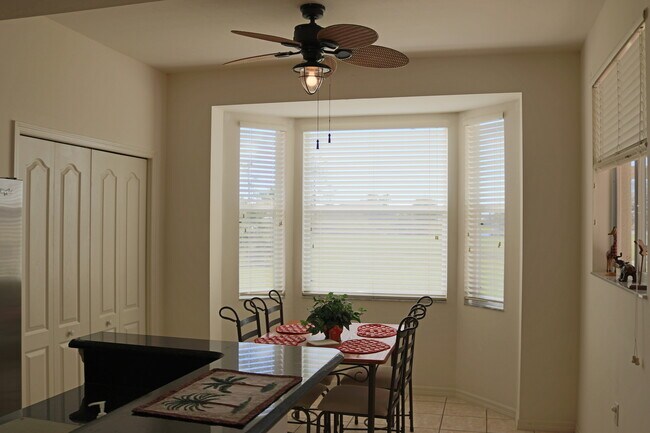 Photo - **SHORT-TERM RENTAL - FURNISHED TURNKEY 2/...