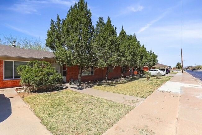 Photo - Adorable 2 bedroom 1 bath apartment!