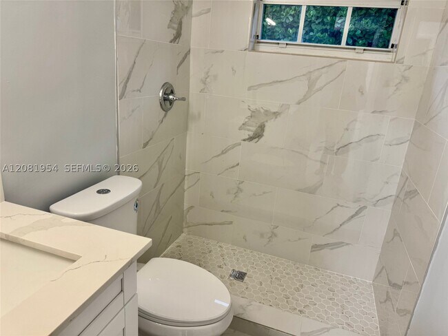 1529 SW 22nd St Unit 1