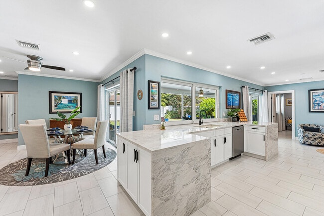 Photo - 4430 NE 30th Ave