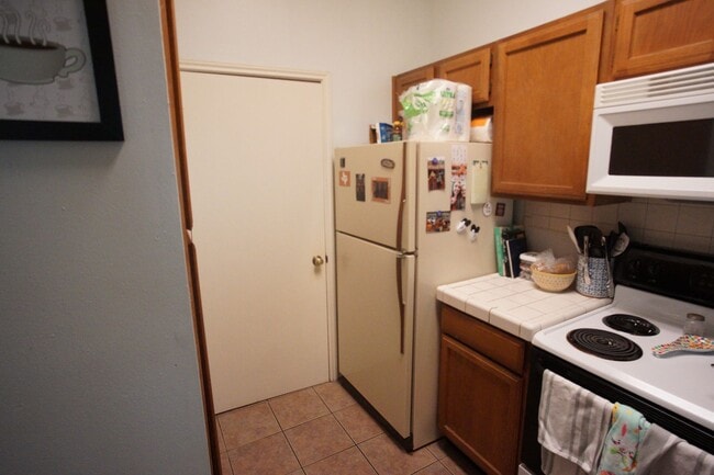 Photo - 2/2 Apartment Walking Distance from UT