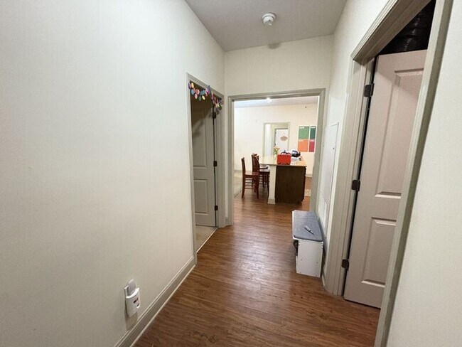 Photo - 203 Kelly Rd Unit 734