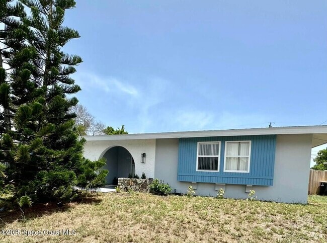 Building Photo - 746 Bianca Dr NE Rental
