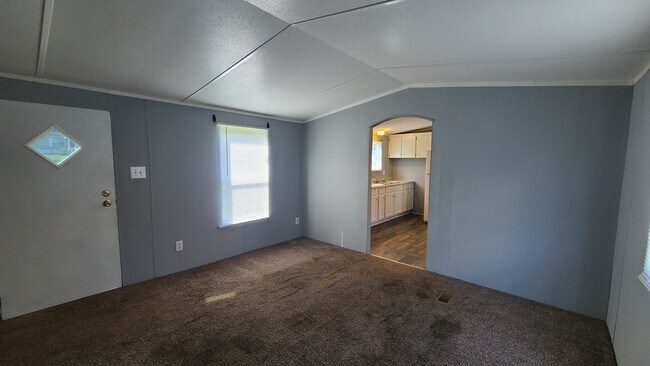 Photo - 17 Saturn Ln