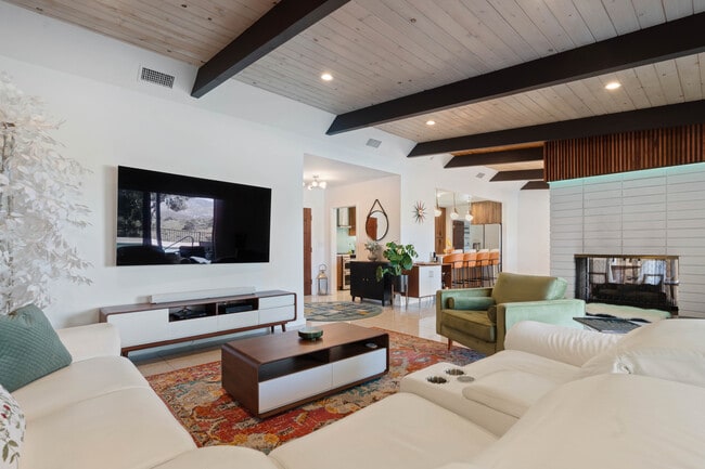 Photo - 10405 Ditson St