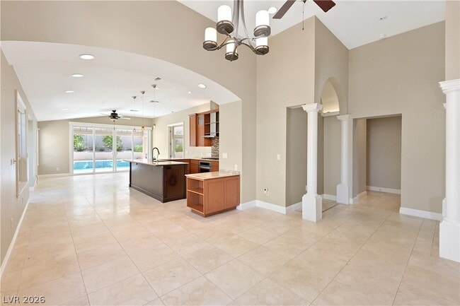 Photo - 9001 Crimson Clover Way