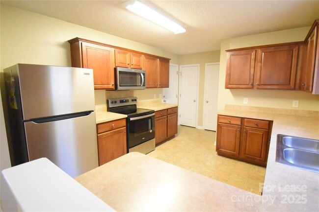 Photo - 7704 Aragorn Ln