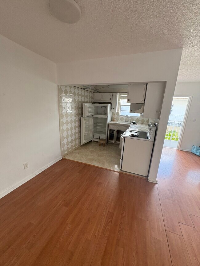 Photo - 2238 Monroe St Unit 309