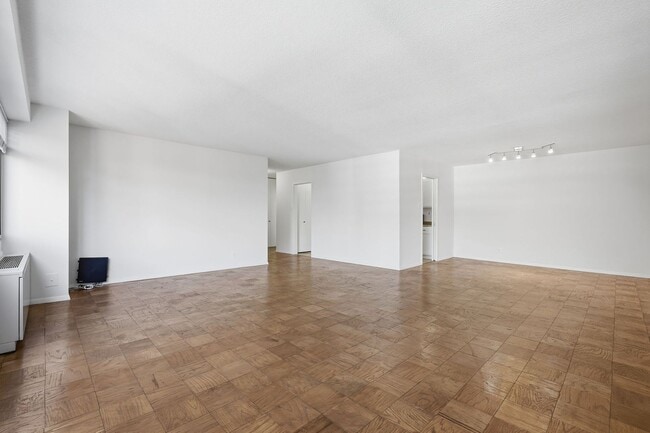 Photo - Sun-Filled 1BR/1.5BA with Garage Parking in The Willoughby!