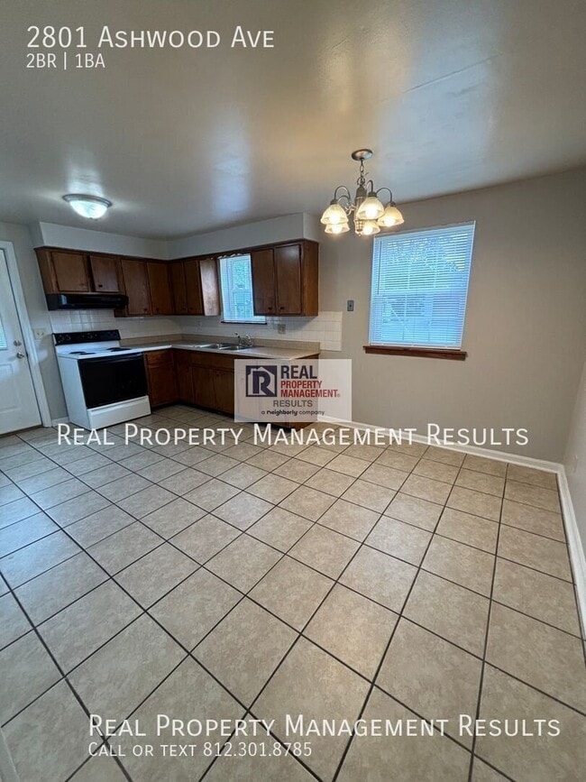Photo - 2801 Ashwood Ave