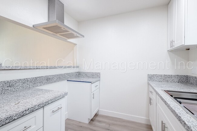 Photo - 1244 Virginia Ave Unit Apt C