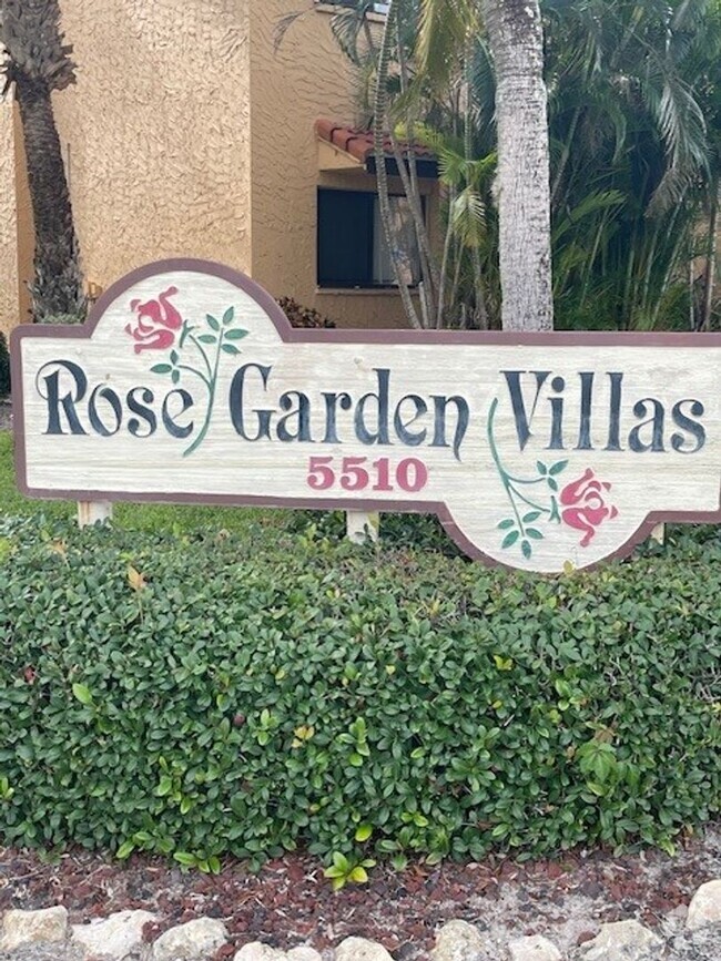 Building Photo - Rose Garden Area Condo with a Community Po...