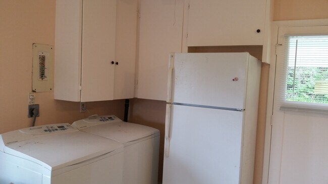 Photo - 3323 Tarabochia St