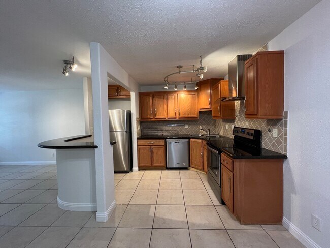 Photo - 5550 N Braeswood Blvd Unit True