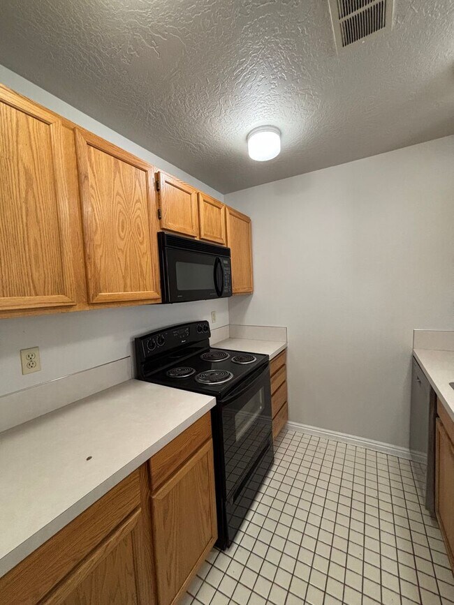 1860 S 2nd Ave Unit 1860 S 2nd # 16