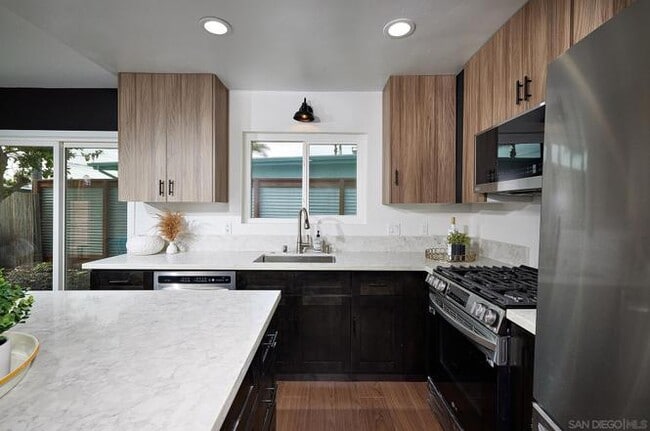 Photo - 1259 Orkney Ln