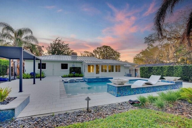 Photo - 812 East Blvd