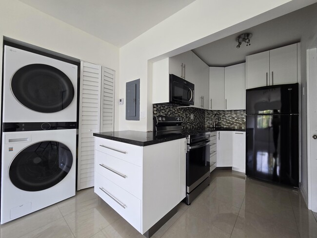 Photo - 201 SE 6th Ave Unit 16